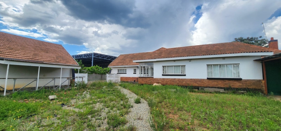 3 Bedroom Property for Sale in Wilkoppies North West